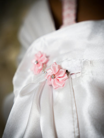 White Saten wrap double sided.