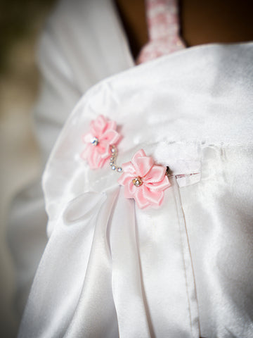 White Saten wrap double sided.