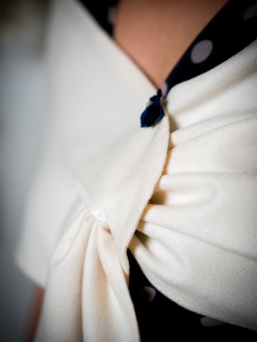 Cashmere 100% double sided Shoulder Wrap