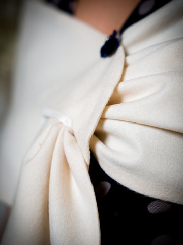 Cashmere 100% double sided Shoulder Wrap